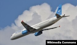 منابعی به خبرگزاری فرانسه گفته‌اند «جعبه سیاه» هواپیما نشان می‌دهد تا لحظه وقوع حادثه همه چیز داخل ایرباس روند معمولی خود را طی می‌کرد. این تصویر آرشیوی ایرباس متروجت را در یکی از پروازهایش پیش از سانحه مصر نشان می‌دهد.