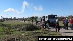 По данным служб Публичного реестра, 80% граждан, проживающих или работающих на своих участках, не имеют зарегистрированного права собственности