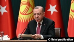 Preşedintele turc Recep Erdogan vrea să-l expulzeze și pe ambasadorul SUA la Ankara.
