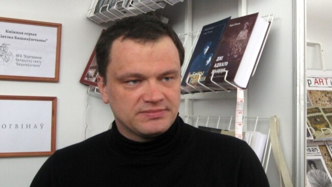 Валер Булгакаў: акно для зьмены рэжыму не за гарамі