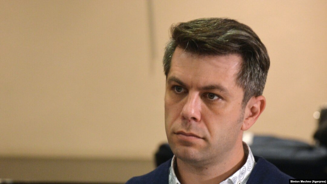 Daniel Osmanovici a fost numit în funcția de purtător de cuvânt al CNAS anul trecut, la finalul lunii iulie, și a demisionatrecent, după ce a declarat că „oamenii mor și cu card și fără card de sănătate”