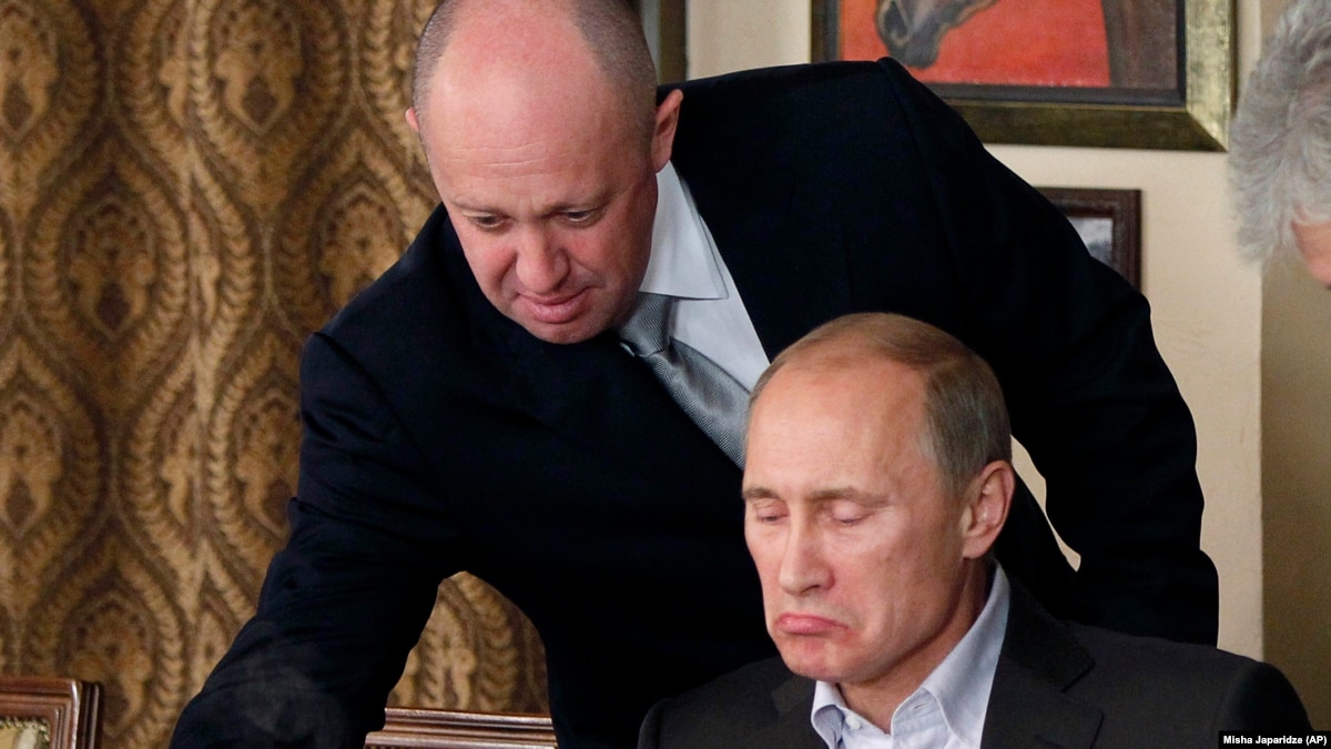 oi5.ru: Две компании из России, связанные с поваром Путина, заключили с властями Сирии договор на добычу нефти и газа – СМИ Две компании из России, связанные с поваром Путина, заключили с властями Сирии договор на добычу нефти и газа – СМИ
