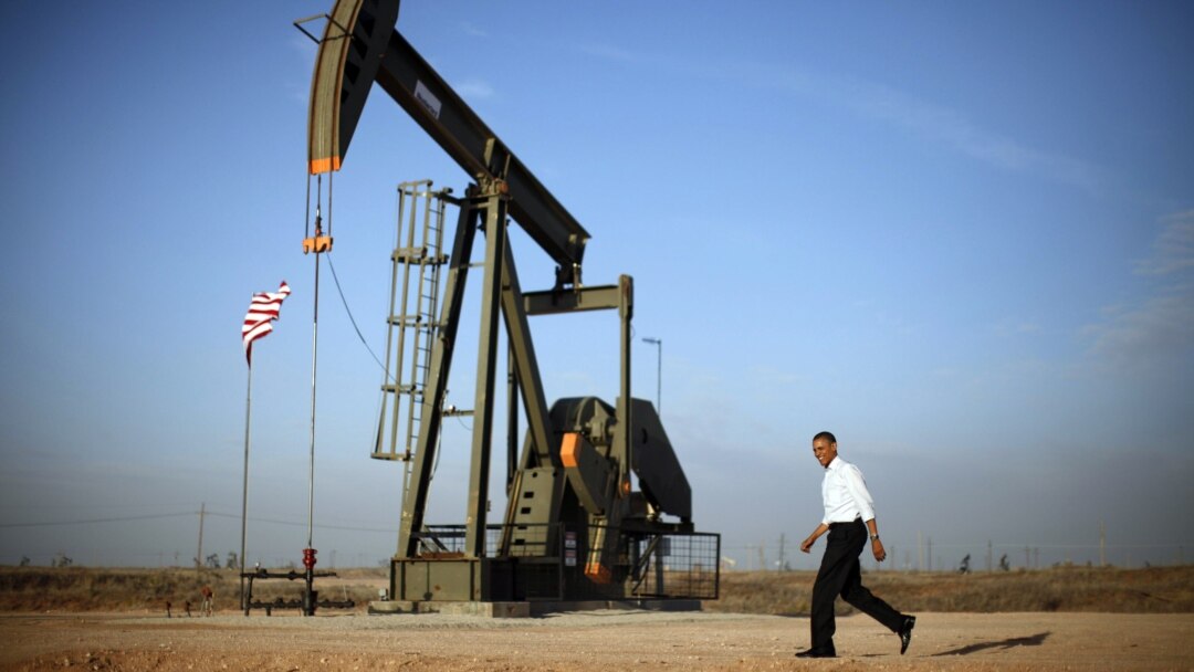 Суретшінің порно видеолары