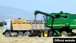 Turkmenistan -- The harvest of grain. Agriculture. Akhal region, 2012.