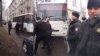 Два праваабаронцы трапілі ў шпіталь пасьля нападу АМАПу на офіс «Вясны»