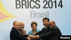 Лидерите на Бразил, Русија, Индија, Кина и Јужна Африка 