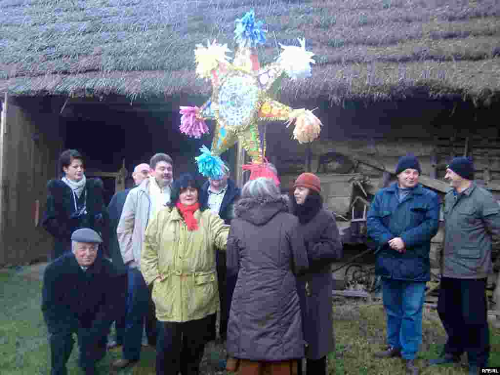 У Белавескай пушчы прайшоў літаратурны сэмінар «Бязьмежжа» - У Белавескай пушчы прайшоў літаратурны сэмінар «Бязьмежжа»