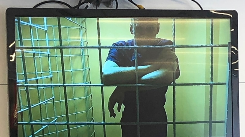 Суд вынес приговор по делу о "пробиве" сотрудников ФСБ для Навального