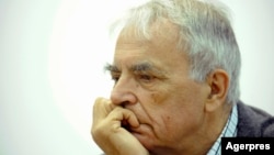 Nicolae Manolescu a scris „Istoria critică a literaturii române. 5 secole de literatură''