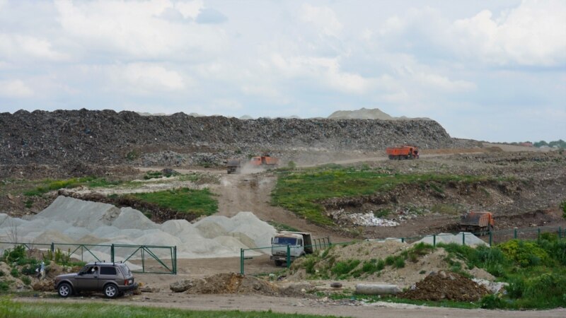 Власти Симферополя сказали, что не успевают с рекультивацией мусорного полигона в Каменке до конца года 