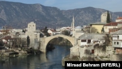 Pogled na Stari most, Mostar