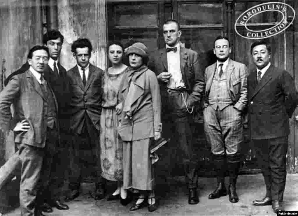 Vladimir Mayakovsky (center) with friends, including Lilya Brik, filmmaker Sergei Eisenstein (third from left), and poet Boris Pasternak (second from left) (undated)