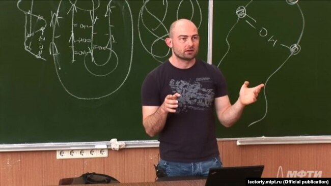 Денис Ребриков