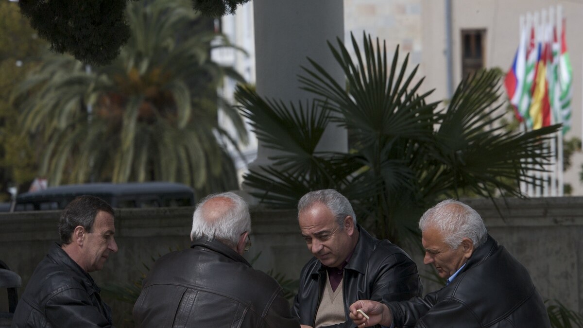 Как связаны абхазы и осетины?