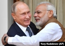 Vladimir Putin și Narendra Modi se vor întâlni astăzi. Printre subiectele abordate se vor număra cele referitoare la energie și arme.