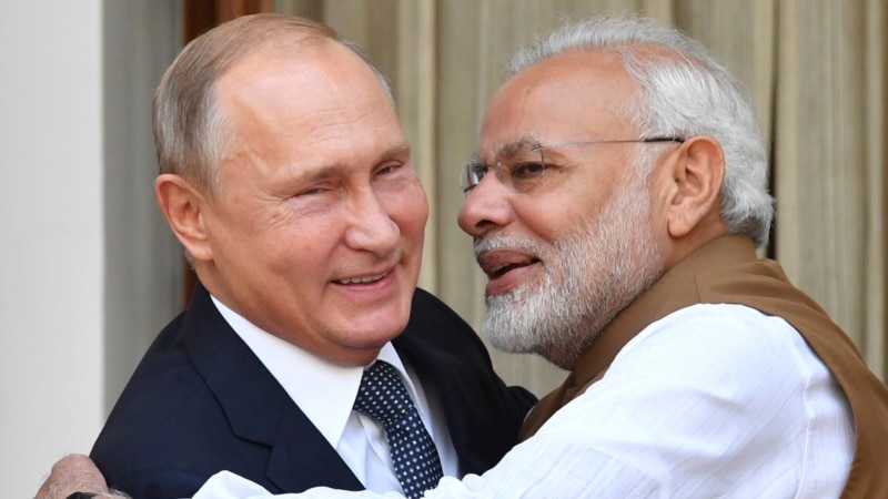 Владимир Путин впервые за полгода покинул Россию для встречи с премьер-министром Индии