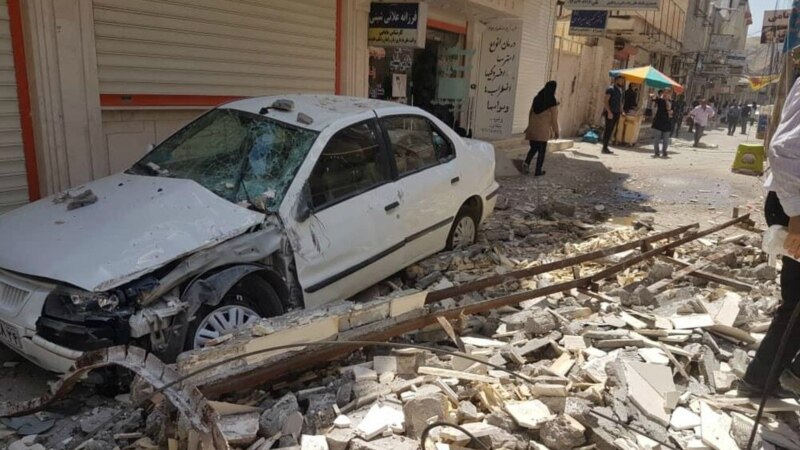 Над 100 повредени во земјотрес во Иран