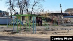 Детская площадка в Яшнабадском районе Ташкента.