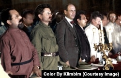 Communist leaders at the 2nd World Congress of the Comintern, held in Moscow in 1920. From left to right are Italian Giacinto Serrati, Soviet Leon Trotsky, German Paul Levi, and Soviets Grigory Zinoviev, Mikhail Kalinin, and Karl Radek (smiling, with glasses).