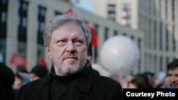 Григорий Явлинский на акции протеста