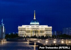 Здание Акорды, резиденции президента Казахстана. Нур-Султан, 9 июня 2020 года.