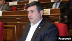 Գյումրիի ավագանու «Քաղաքացիական պայմանագիր» խմբակցության ղեկավար Սարիկ Մինասյան, արխիվ