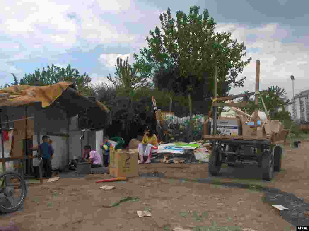 Рурална населба во Скопје - Rural settlement near Skopje, Рурална населба во близина на Скопје