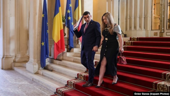 George Simion a román elnöki palotában - egyelőre egy tévévita résztvevőjeként