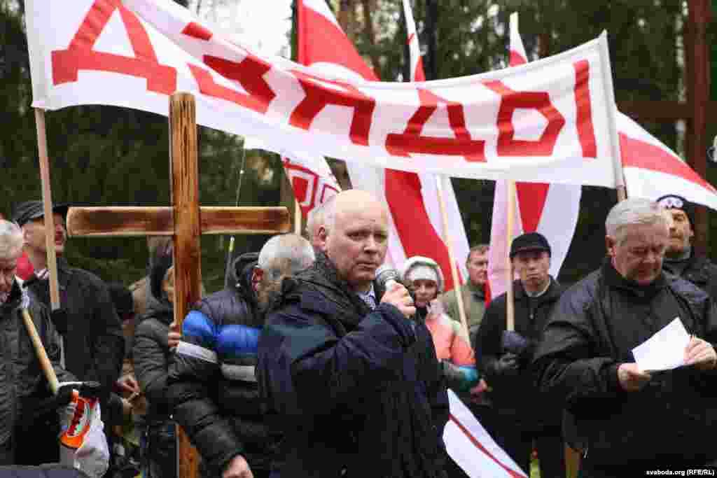 Belarus - The procession to Kurapaty on Dzyady, Minsk, 30Oct2016