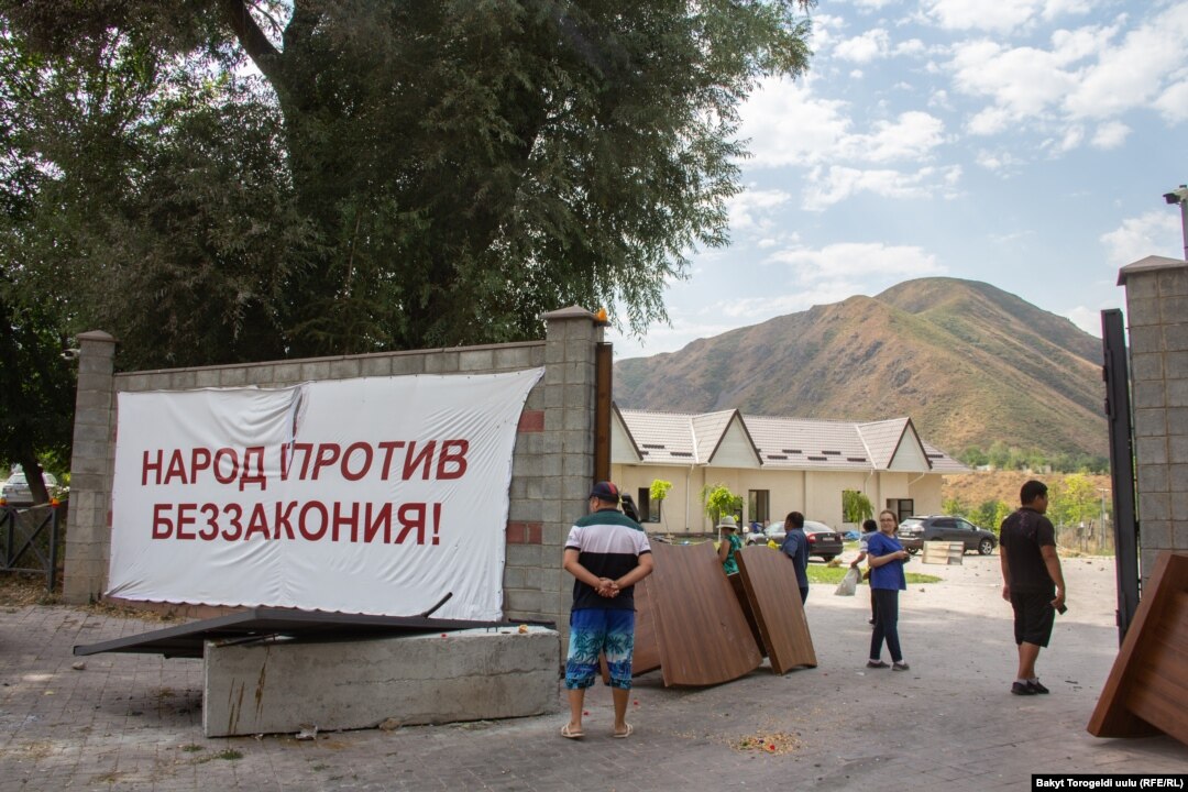 Орыс дос трахает менің әйелі онлайн Аналармен порно