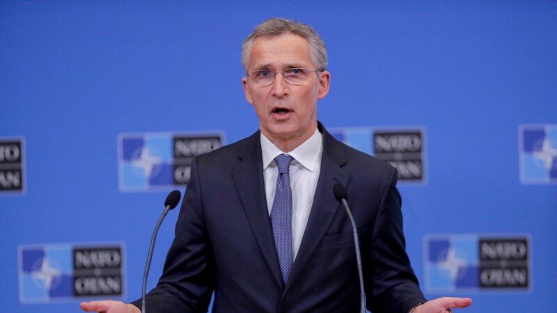 NATO i kërkon Rusisë të mos grumbullojë trupa në kufi me Ukrainën
