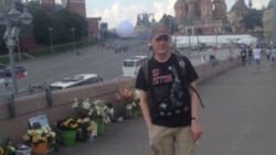 Orsýetli aktiwist Nemtsowyň ýadygärligindäki hüjümden soň aradan çykdy