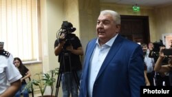 Генеральный секретарь ОДКБ Юрий Хачатуров в суде, Ереван, 27 июля 2018 г. 
