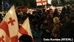 რა წერია სარჩელში - მოკლედ