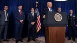 Дональд Трамп проводит пресс-конференцию после военной операции США в Венесуэле, в результате которой были захвачены Николас Мадуро и его жена Силия Флорес. Поместье Трампа Мар-а-Лаго в Палм-Бич в штате Флорида, 3 января 2026 года