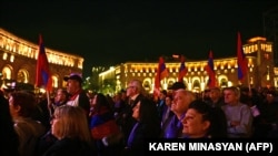 ARMENIA - Supporters of Archbishop Bagrat Galstanian rally in Yerevan's central Republic Square, outside government headquarters on October 2, 2024.