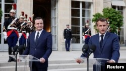 Albin Kurti i Emmanuel Macron u Parizu