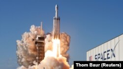 SpaceX здійснює вантажні поставки на космічну станцію з 2012 року