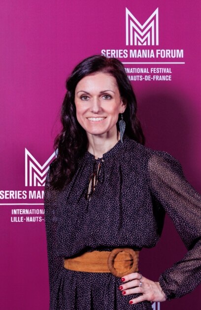 Тя е сценаристка на някои от най успешните български сериали но