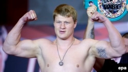 Russian heavyweight boxer Aleksandr Povetkin scored a knockout victory in Cardiff, Wales, on March 31 (file photo)