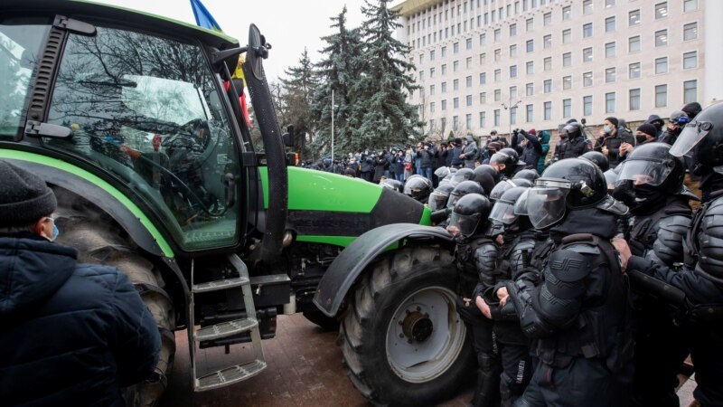 Protestul fermierilor la Parlament: „A ajuns cuțitul la os”