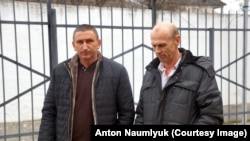 Родственники Николая Карпюка, приехавшие на суд в Грозный