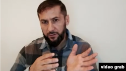 Исломҷон Саидов рӯзи 21-уми сентябр дар суҳбат бо Радиои Озодӣ гуфт, "самти мубориза бояд ба дигар тараф бурда шавад"