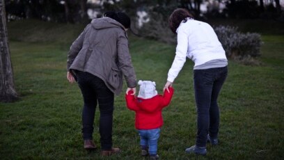 България е задължена да издаде документ за самоличност на дете