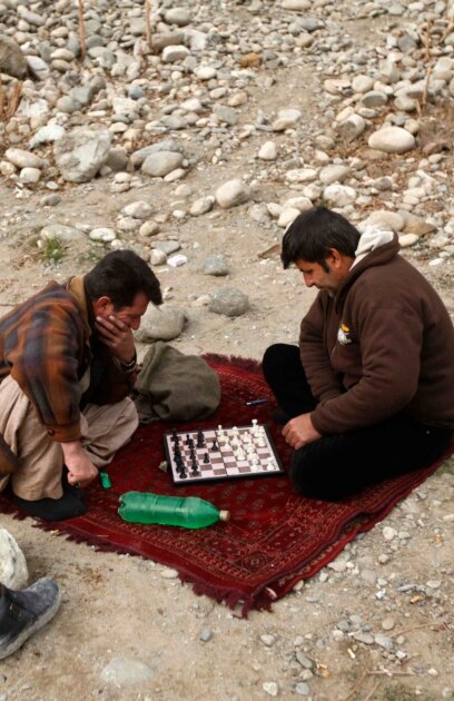 Деветнайсетгодишният Навид Ахмад добре познава ограниченията на живота в Афганистан