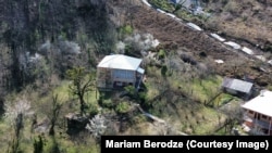 მარიამ ბეროძის დრონით გადაღებული კადრი მეწყრის ადგილას