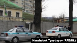 Полицейские машины в Алматы. Иллюстративное фото.