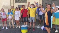 Українські вболівальники в Італії: «Ми чекаємо від команди Шевченка позитивного результату»