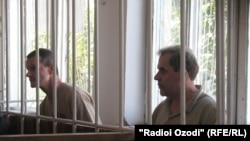 Ду халабони боздоштшудаи рус дар додгоҳ