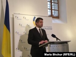 Посол України в Чехії Євген Перебийніс